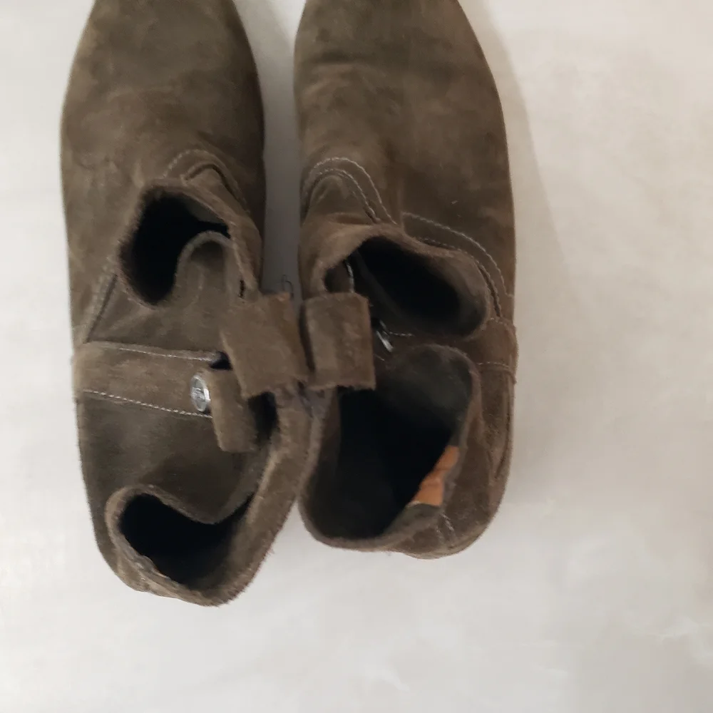 Frye & Co Sarah Shortie 70841 Brown Suede Leather Pull On Size 8.5 - Picture 7 of 11